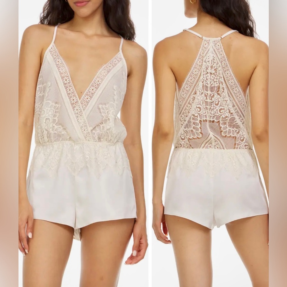 Flora Nikrooz Romper. Antique ivory. XS= 2-4